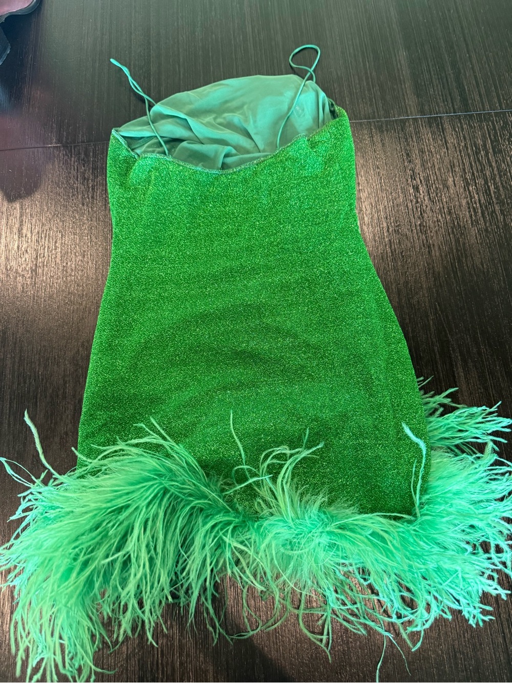 Oseree Emerald Green Feather-Trim Mini Dress - Picture 2 of 3
